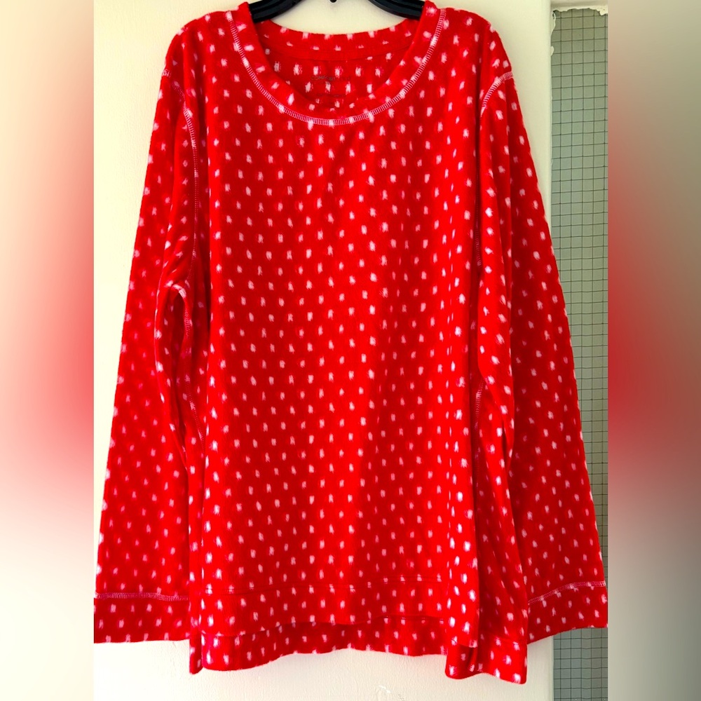 NWOT Comfort Code by Cuddle Duds Red w/ white Polka Dot Women's Top
